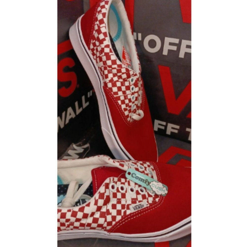 VANS Comfycush Era Men's 7.5/Women's 9 Tear Check Red/White VN0A3WM9V9Z